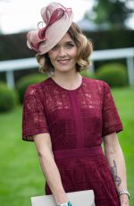 VICTORIA PENDLETON at Investec Derby Festival Ladies Day at Epsom Racecourse 06/01/2018