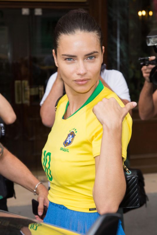 ADRIANA LIMA at Schiaparelli Haute Couture Show at Paris Fashion Week 07/02/2018