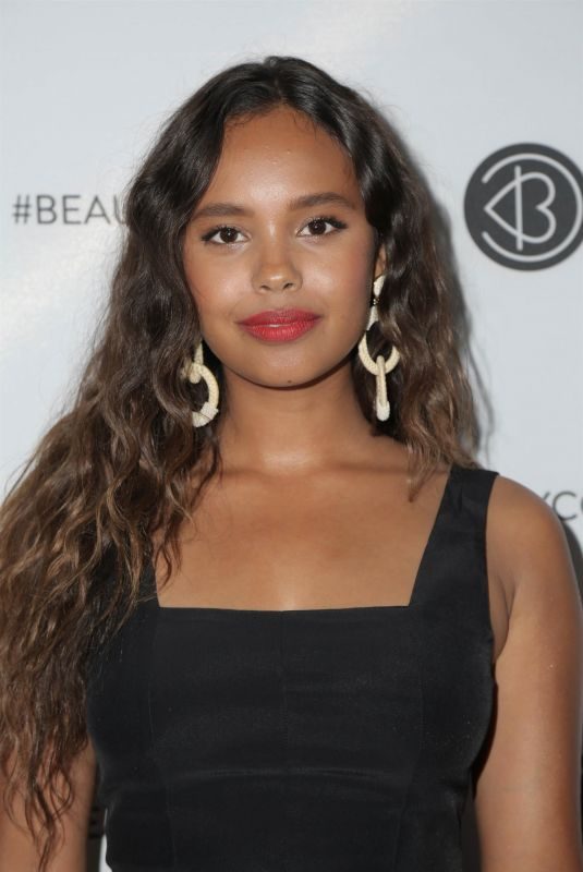 ALISHA BOE at Los Angeles Beautycon Festival 07/14/2018