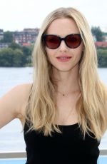 AMANDA SEYFRIED at Mamma Mia! Here We Go Again Photocall in Hamburg 07/12/2018