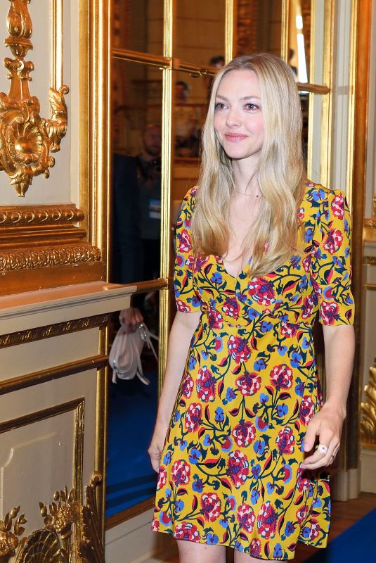 AMANDA SEYFRIED at Mamma Mia! Here We Go Again Photocall in Stockholm 07/11/2018
