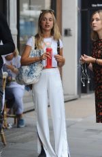 AMELIA WINDSOR Leaves Bodyism in Notting Hill 07/20/2018