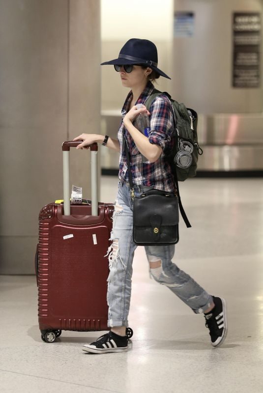 ANNA KENDRICK Arrives at Miami Airport 07/09/2018