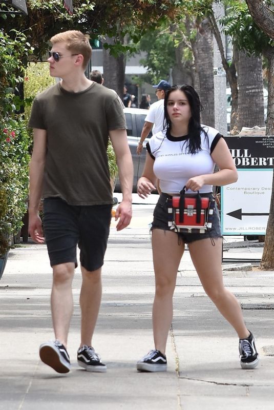 ARIEL WINTER and Levi Meaden Out for Lunch in Studio City 07/10/2018