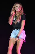 CARLY PEARCE Performs at Coral Sky Amphitheatre in West Palm Beach 07/21/2018