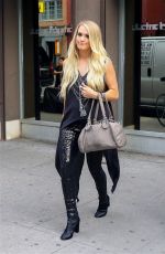 CARRIE UNDERWOOD Leaves Electric Lady Studio in New York 07/04/2018