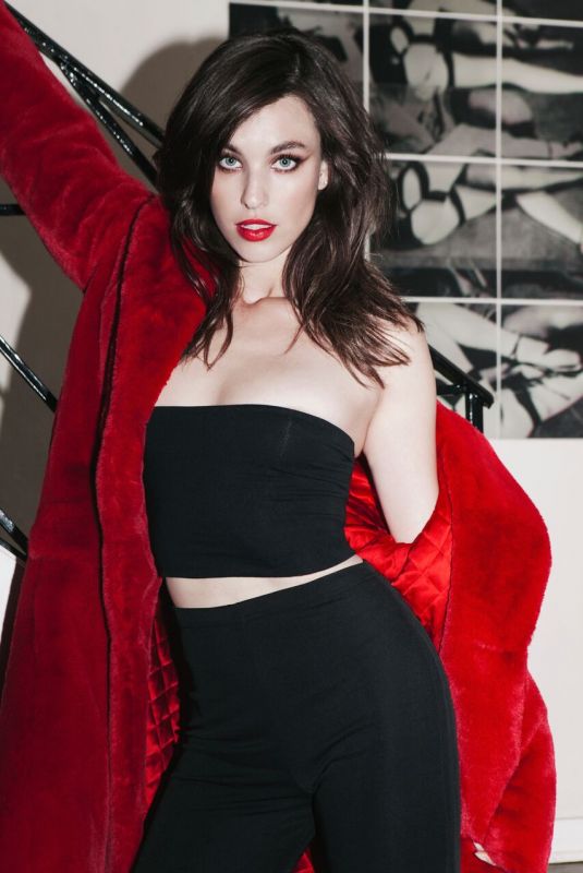 DAINEY QUALLEY for Galore Magazine, July 2018