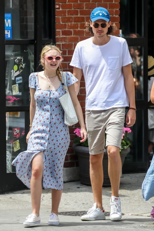 DAKOTA FANNING and Henry Frye Out for Lunch in New York 07/21/2018