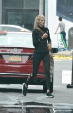 DEVON WINDSOR Heading to a Gym in New York 07/23/2018