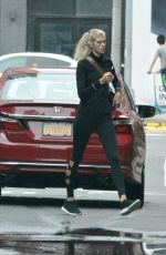 DEVON WINDSOR Heading to a Gym in New York 07/23/2018