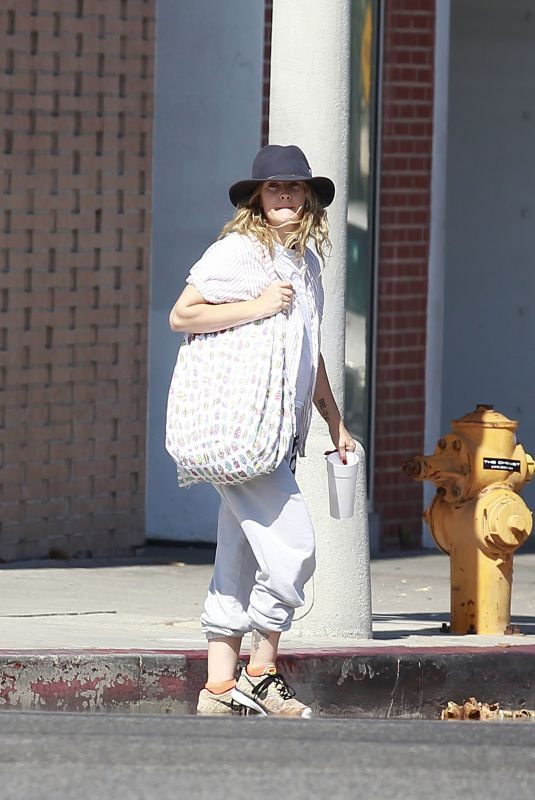 DREW BARRYMORE Leaves Yoga Class in Los Angeles 07/14/2018