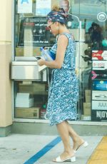 EVA MENDES Shopping at Convenience Store in Los Angeles 07/12/2018