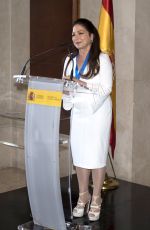 GLORIA ESTEFAN Receives Gold Medal of Merit in Madrid 07/23/2018