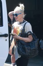 GWEN STEFANI Shopping at XIV Karats in Beverly Hills 07/05/2018