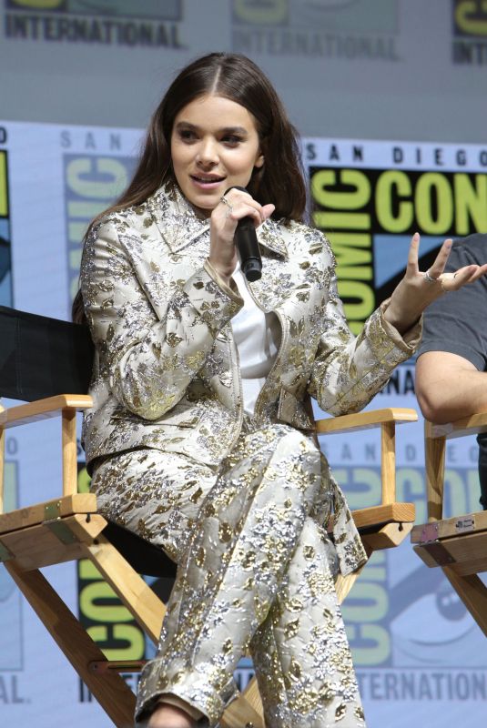 HAILEE STEINFELD at Spider-man into the Spider-verse Panel at Comic-con in San Diego 07/20/2018