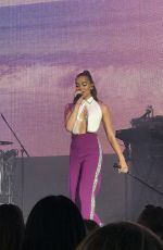 HAILEE STEINFELD Performs at Blue Hills Bank Pavilion in Boston 07/13/2018