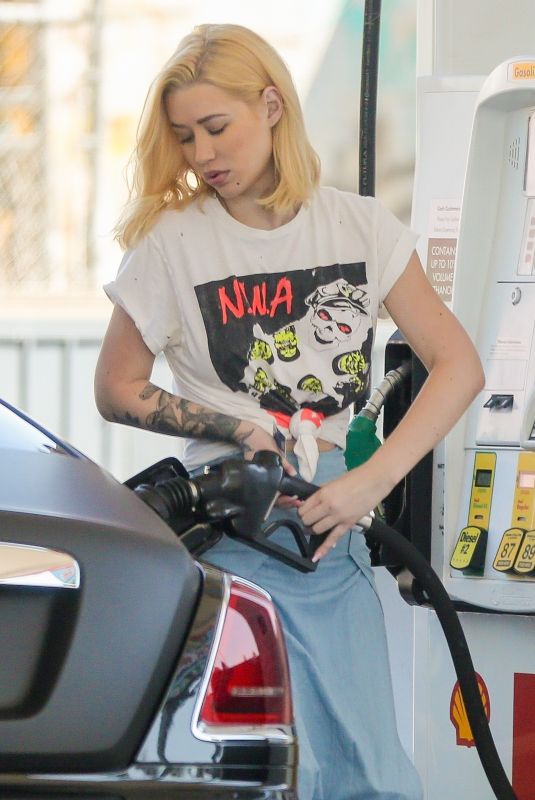 IGGY AZALEA at a Gas Station in Los Angeles 07/27/2018