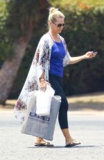 JENNIE GARTH Shopping at Big 5 in Los Angeles 07/16/2018