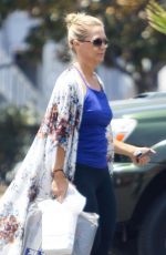 JENNIE GARTH Shopping at Big 5 in Los Angeles 07/16/2018