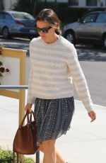 JENNIFER GARNER Arrives at a Church in Pacific Palisades 07/29/2018