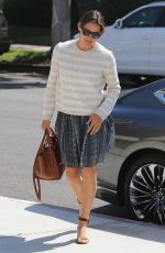 JENNIFER GARNER Arrives at a Church in Pacific Palisades 07/29/2018