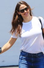 JENNIFER GARNER Out and About in Brentwood 07/03/2018