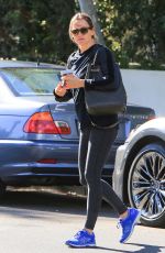 JENNIFER GARNER Out for Coffee in Los Angeles 07/23/2018