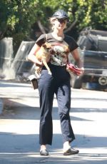 JENNIFER LAWRENCE Leaves Four Seasons Hotel in Beverly Hills 07/24/2018