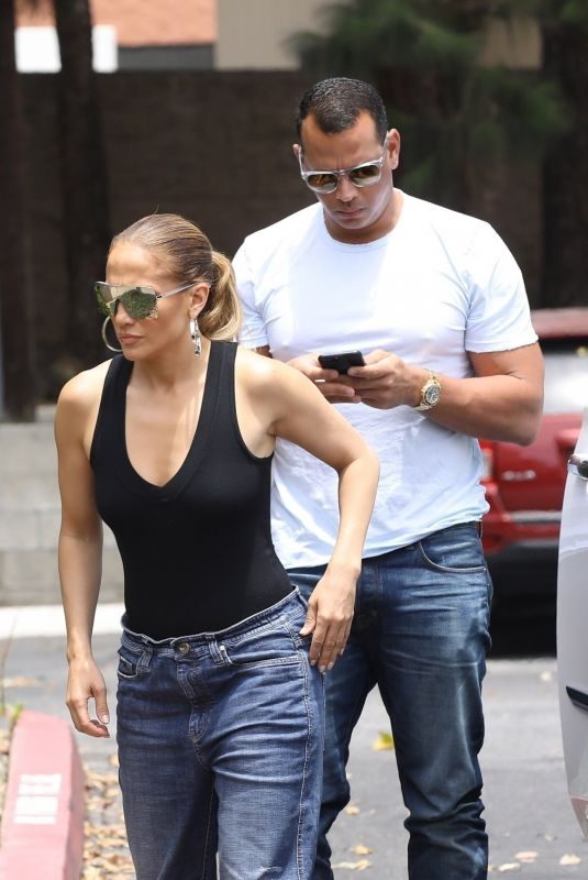 JENNIFER LOPEZ and Alex Rodriguez Shopping for an Office Space in Los Angeles 07/10/2018