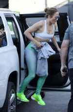JENNIFER LOPEZ Arrives at a Gym in Los Angeles 07/13/2018