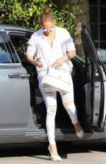 JENNIFER LOPEZ Arrives at a Studio in Los Angeles 07/11/2018