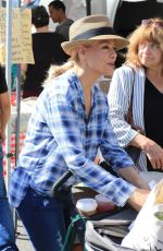JESSICA COLLINS Shopping at Farmer