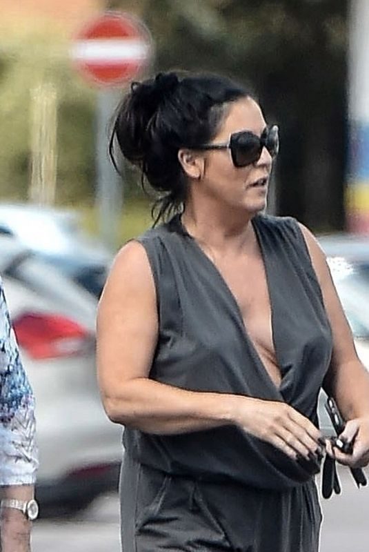 JESSIE WALLACE Out and About in London 07/17/2018