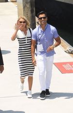 KELLY RIPA and Mark Consuelos at Comic-con in San Diego 07/21/2018