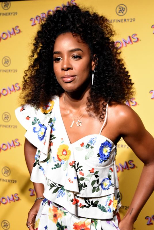 KELLY ROWLAND at Inaugural Refinery29’s 29rooms: Turn it into Art Opening Night in Chicago 07/25/2018