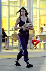 KENDALL JENNER Out for a Slice of Pizza in Los Angeles 07/01/2018