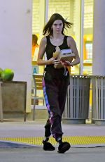 KENDALL JENNER Out for a Slice of Pizza in Los Angeles 07/01/2018