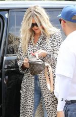 KHLOE KARDASHIAN Out for Lunch in Sherman Oaks 07/18/2018