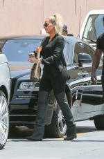 KHLOE KARDASHIAN Out in Los Angeles 07/19/2018