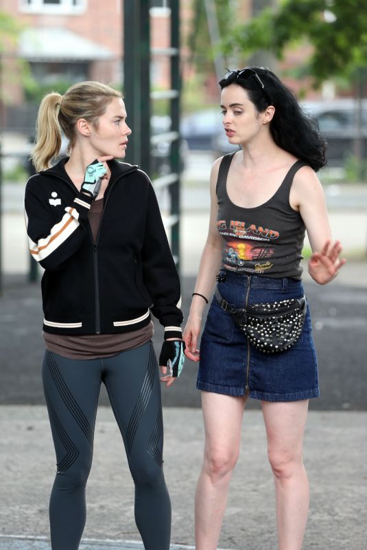 KRYSTEN RITTER and RACHEL TAYLOR Filming Jessica Jones Season 3 in Queens 07/05/2018