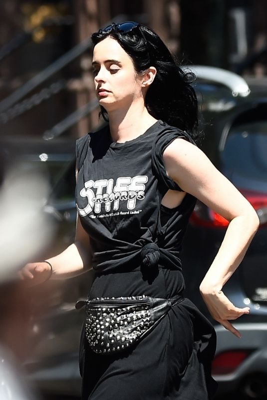 KRYSTEN RITTER Arrives at the Set of Jessica Jones in New York 07/09/2018