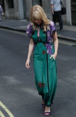KYLIE MINOGUE Arribes at BBC Radio in London 07/11/2018