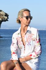 LADY VICTORIA HERVEY Out and About in Ischia 07/20/2018