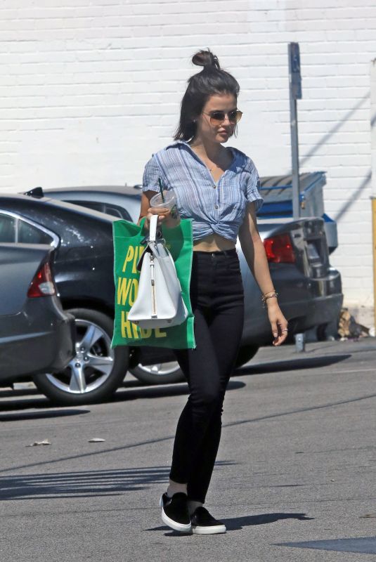 LUCY HALE Shopping at Whole Foods in Los Angeles 07/16/2018