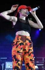 MANDY LEE Performs at Coral Sky Amphitheatre in West Palm Beach 06/29/2018