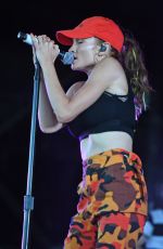 MANDY LEE Performs at Coral Sky Amphitheatre in West Palm Beach 06/29/2018