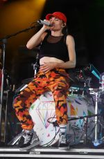 MANDY LEE Performs at Coral Sky Amphitheatre in West Palm Beach 06/29/2018
