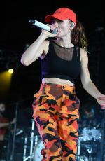 MANDY LEE Performs at Coral Sky Amphitheatre in West Palm Beach 06/29/2018