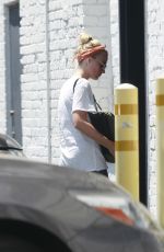 MARGOT ROBBIE Arrives at a Gym in Los Angeles 07/25/2018