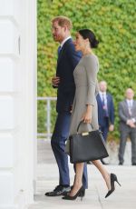 MEGHAN MARKLE Arrives at Meeting with Irish President in Dublin 07/11/2018